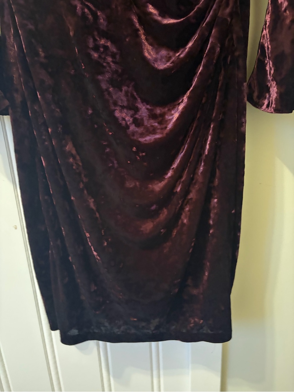 Lauren Ralph Lauren Plum Crushed Velvet Ruched Bell Sleeve Dress 8 - Picture 8 of 11